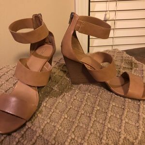Ladies wedge sandals